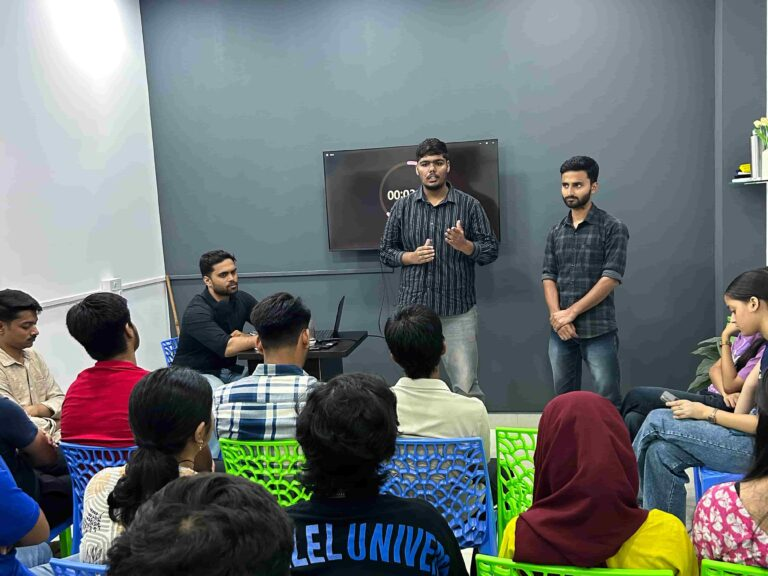 Prince Singh with students at a live session — photo 3